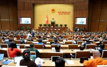 第十五届国会——体制革新，为新发展纪元开路