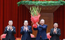 トー・ラム書記長と第14期中央委員会指導部による「新時代」の発展に期待