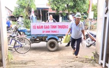 “Puñados de arroz con amor”, un modelo de solidaridad comunitaria eficiente en An Giang