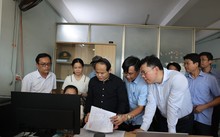 ຄະ​ນະກວດ​ກາ​ລັດ​ຖະ​ບານ ລົງ​ກວດ​ກາ​ວຽກ​ງານ​ຕ້ານ​ການ​ຂຸດ​ຄົ້ນ IUU ຢູ່​ນະ​ຄອນ ໂຮ່​ຈີ​ມິນ