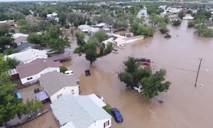 テキサス州の洪水で死者数が増加