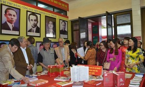 Inaugurada exhibición sobre el Partido Comunista y el Parlamento de Vietnam 