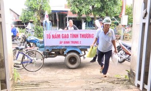 “Rice bowl of love” model duplicated in An Giang province