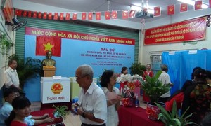 Para diaspora, mahasiswa dan sarjana Tiongkok percaya pada sukses-nya pemilihan di Vietnam