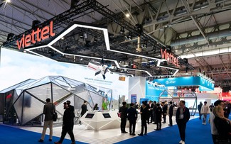 Viettel Perkenalkan Produk Teknologi Vietnam di Pameran Seluler Terbesar di Dunia