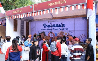 Warna-Warni ASEAN di Festival Kuliner Internasional 2025