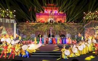 Festival Ao Dai de Turismo de Hanói 2024 en honor de la quintaesencia del traje tradicional de Vietnam