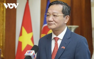 Vietnam dispuesto a contribuir más al desarrollo de la ASEAN