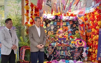 Inauguración en Hanói del festival cultural mexicano Día de los Muertos