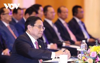 Primer Ministro de Vietnam aporta medidas para el desarrollo de ACMECS