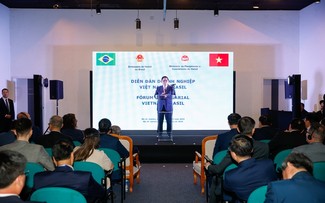 Primer ministro Pham Minh Chinh asiste al Foro Empresarial Vietnam-Brasil