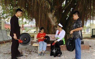 El instrumento musical Gong en la vida cultural de la etnia Muong en Hanói