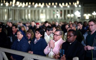 La salud del Papa Francisco se mantiene estable y en recuperación