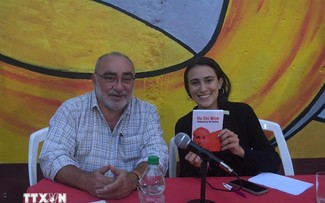 El Partido Comunista de Uruguay presenta la Antología del Presidente Ho Chi Minh