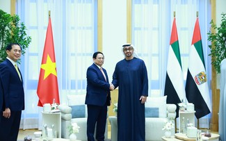 Primer Ministro de Vietnam conversa con Presidente de EAU