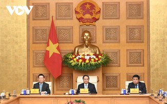 Fuerte mensaje del Primer Ministro de Vietnam a los inversores extranjeros