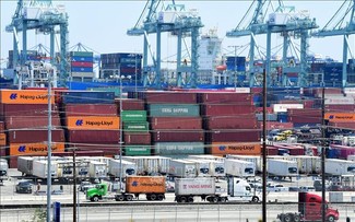 OMC reduce previsión de crecimiento global en bienes comerciales este año