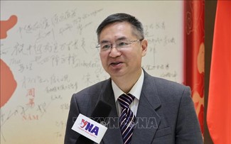 Académico chino destaca la importancia de la asistencia del primer ministro vietnamita a la conferencia del FEM