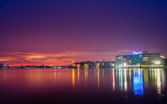 La belleza del Lago del Oeste en melodías 