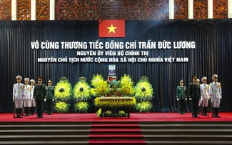 La cérémonie funèbre en l’honneur de l’ancien président Trân Duc Luong