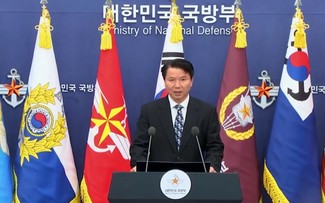 South Korea proposes talks with North Korea on military demarcation line