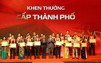 Hanoi honors 118 businesses driving innovation, sustainable growth