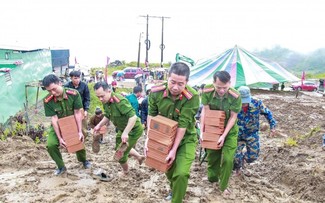 Quang Trung campaign: From flood-ravaged ruins, people's houses are rebuilt  