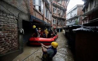 Mehr als 200 Tote bei Hochwasser in Nepal