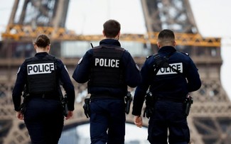 Frankreich verschärft die Sicherheitsvorkehrungen in der Vorweihnachtszeit 