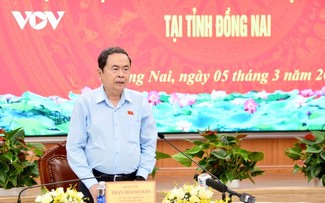 Parlamentspräsident Tran Thanh Man überprüft Wahlvorbereitungen in Dong Nai