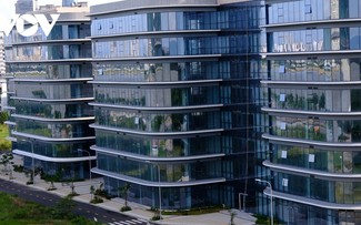 Internationales Finanzzentrum in Da Nang erteilt zwölf Investoren Mitgliedszertifikate