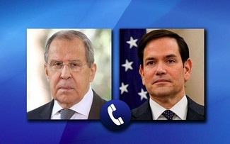 Les chefs de la diplomatie américaine et russe évoquent les prochaines étapes pour l’Ukraine