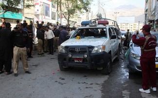Attentat visant des policiers au Pakistan: 7 morts