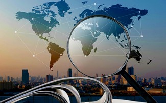 Der digitale Raum und globale Konflikte verschärfen den Druck auf die Menschenrechte 2025