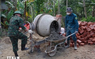 철도를 통해 ‘꽝쭝 작전’을 위한 벽돌 100만 장 무료 운송