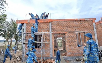 多乐省：防空空军部队提前完成“光中战役”