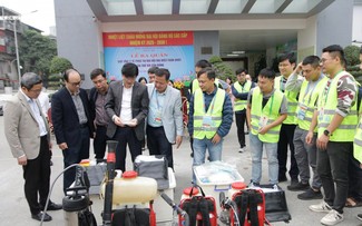 河内卫生部门举行出征仪式，为越共十四大提供服务