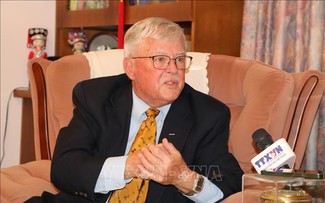 越共十四大增强越南应对全球挑战的“地位”