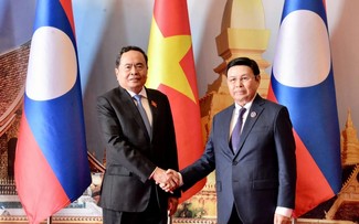 Entretien entre Trân Thanh Mân et Saysomphone Phomvihane