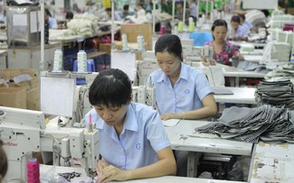 Vietnam: Les investissements directs étrangers dépassent 33,6 milliards de dollars