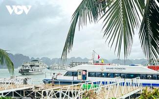 Ha Long tourism recovers from Typhoon Yagi