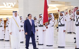 Upacara Penyambutan PM Vietnam Pham Minh Chinh yang Lakukan Kunjungan Resmi di Negara Qatar