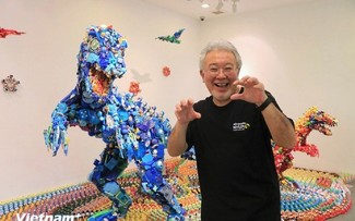 Art exhibition Plastic Dinoland, a profound message of environmental protection