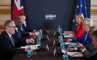 UK, France push for post-Brexit relationship