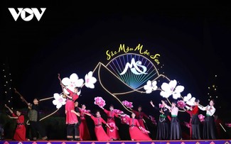 “Colors of Moc Son” program draws visitors to Son La