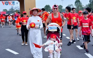 “Happy Vietnam” program spreads message of peace, humanity