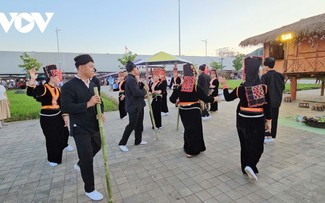 Ma Gro Festival brings blessings to Kho Mu villages