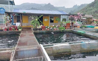 Hoa Binh province develops tourism for sustainablity 