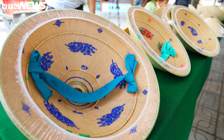 Phu Gia conical hat craft village honored as National Intangible Cultural Heritage