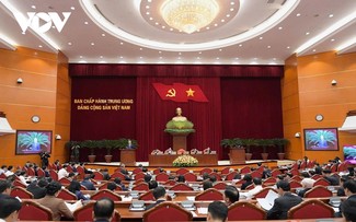 Party Central Committee discusses restructuring of political system